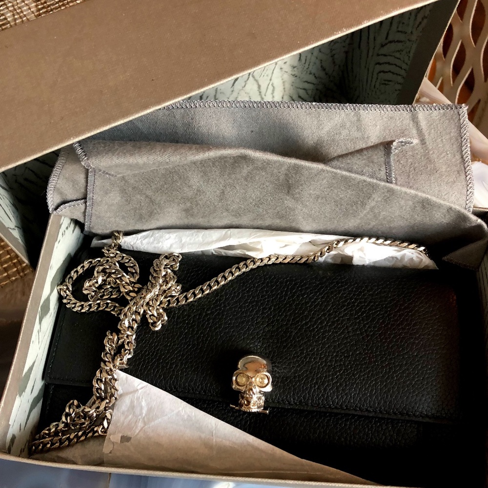 ALEXANDER MCQUEEN Pebbled Leather Flap Wallet-On-Chain